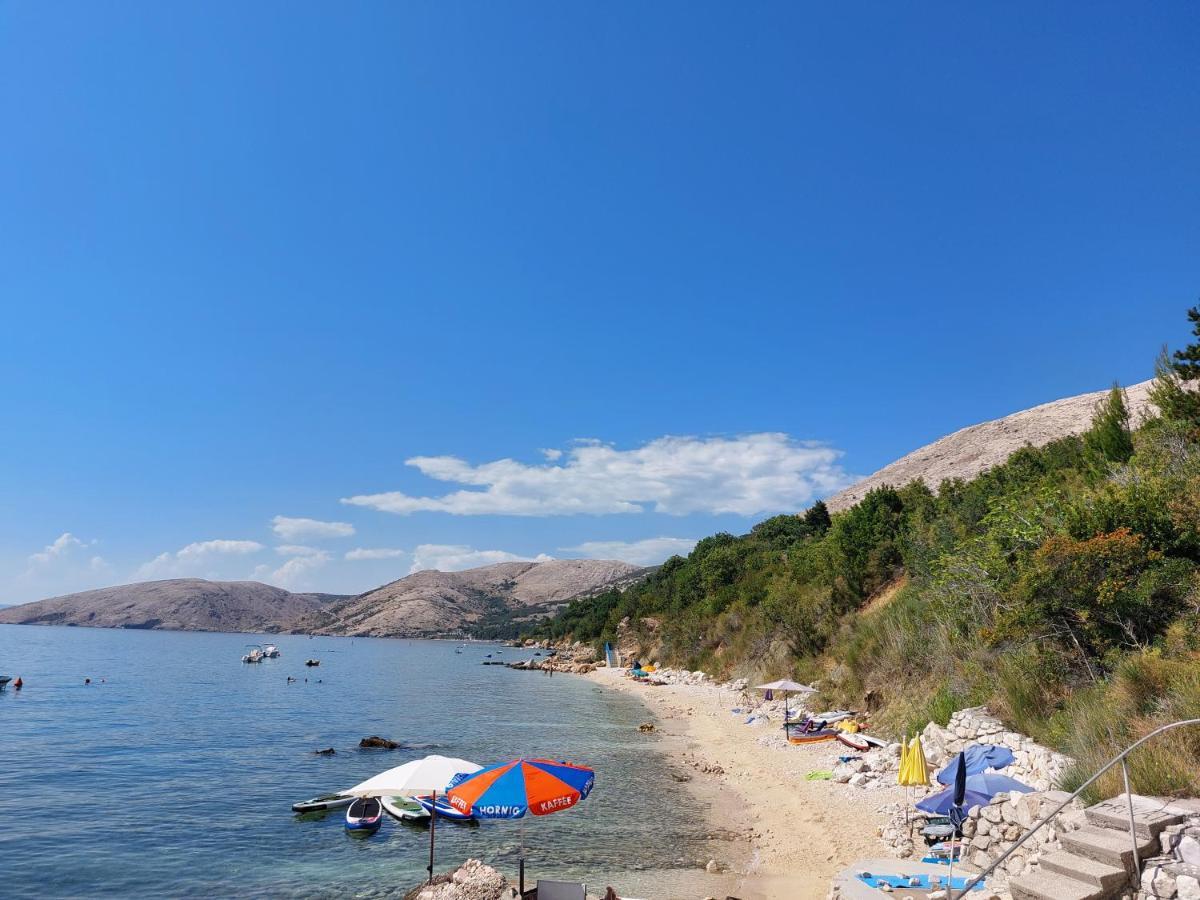 Apartmani Denis Stara Baška 外观 照片