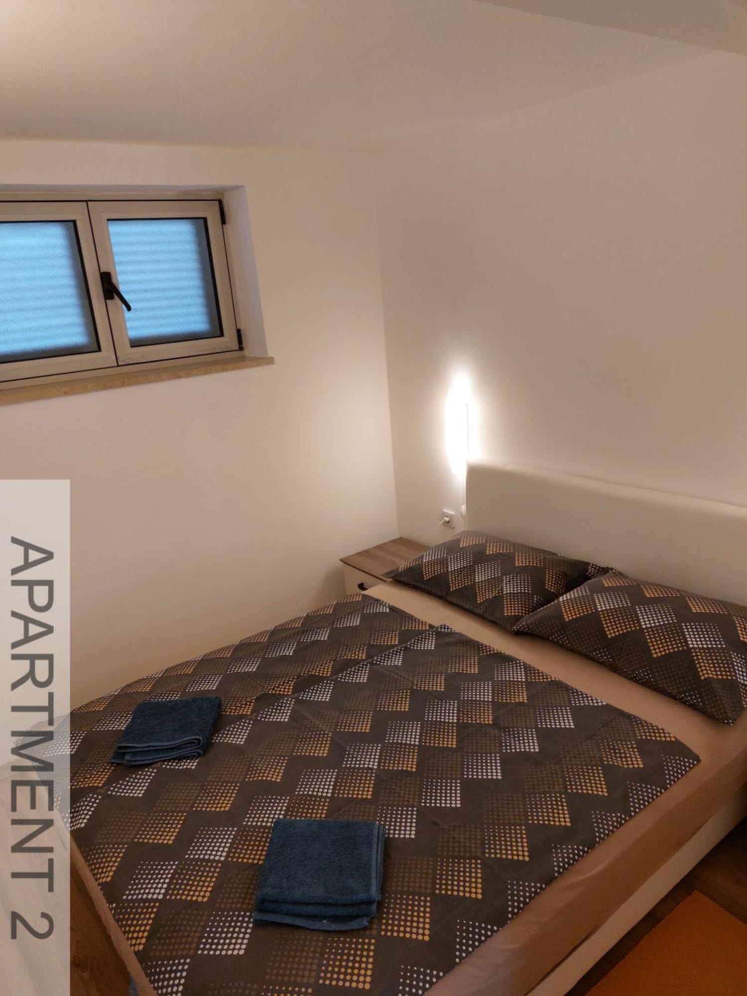 Apartmani Denis Stara Baška 外观 照片