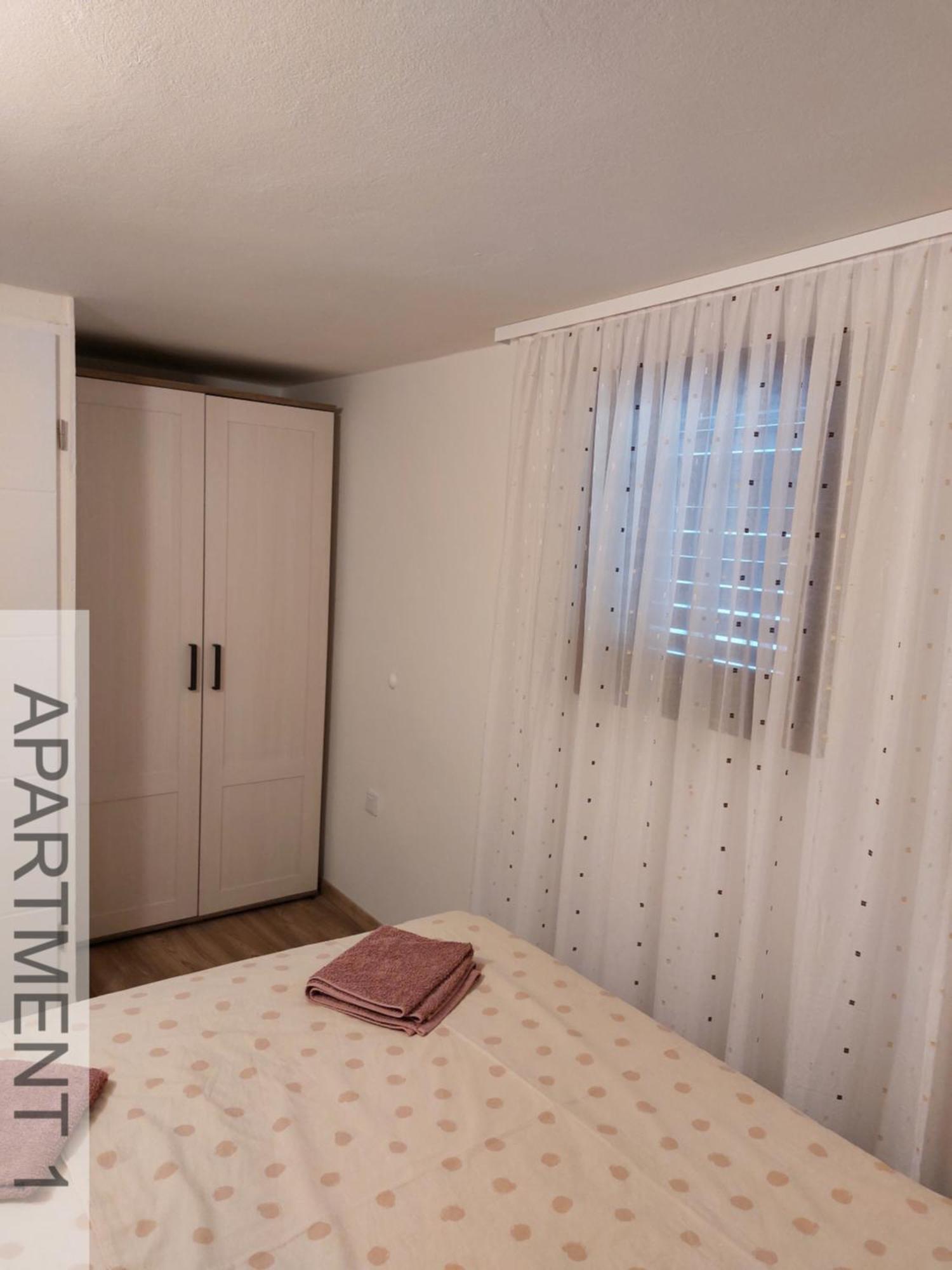 Apartmani Denis Stara Baška 外观 照片
